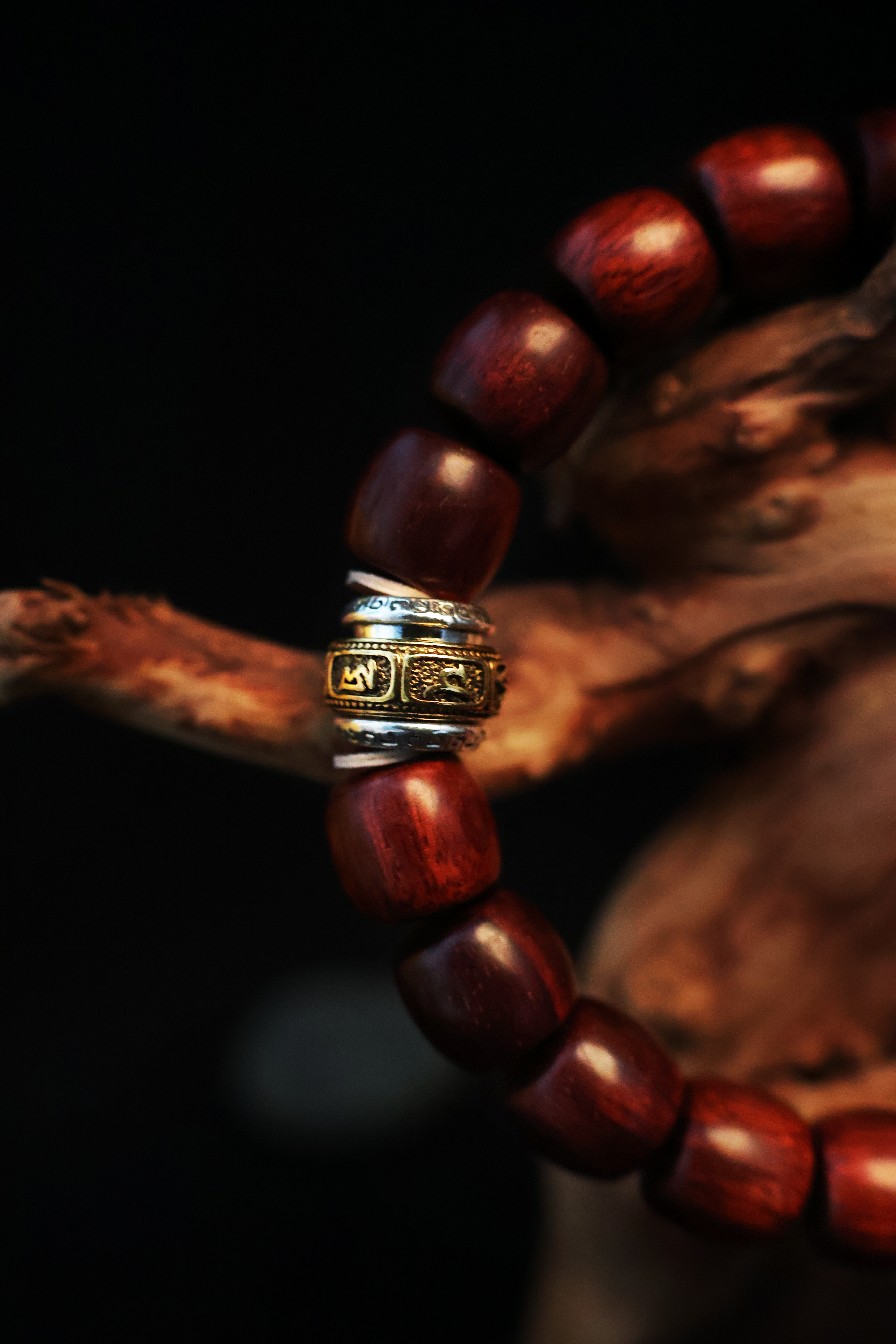 Natural Wood Six-Syllable Mantra Lucky Bracelet