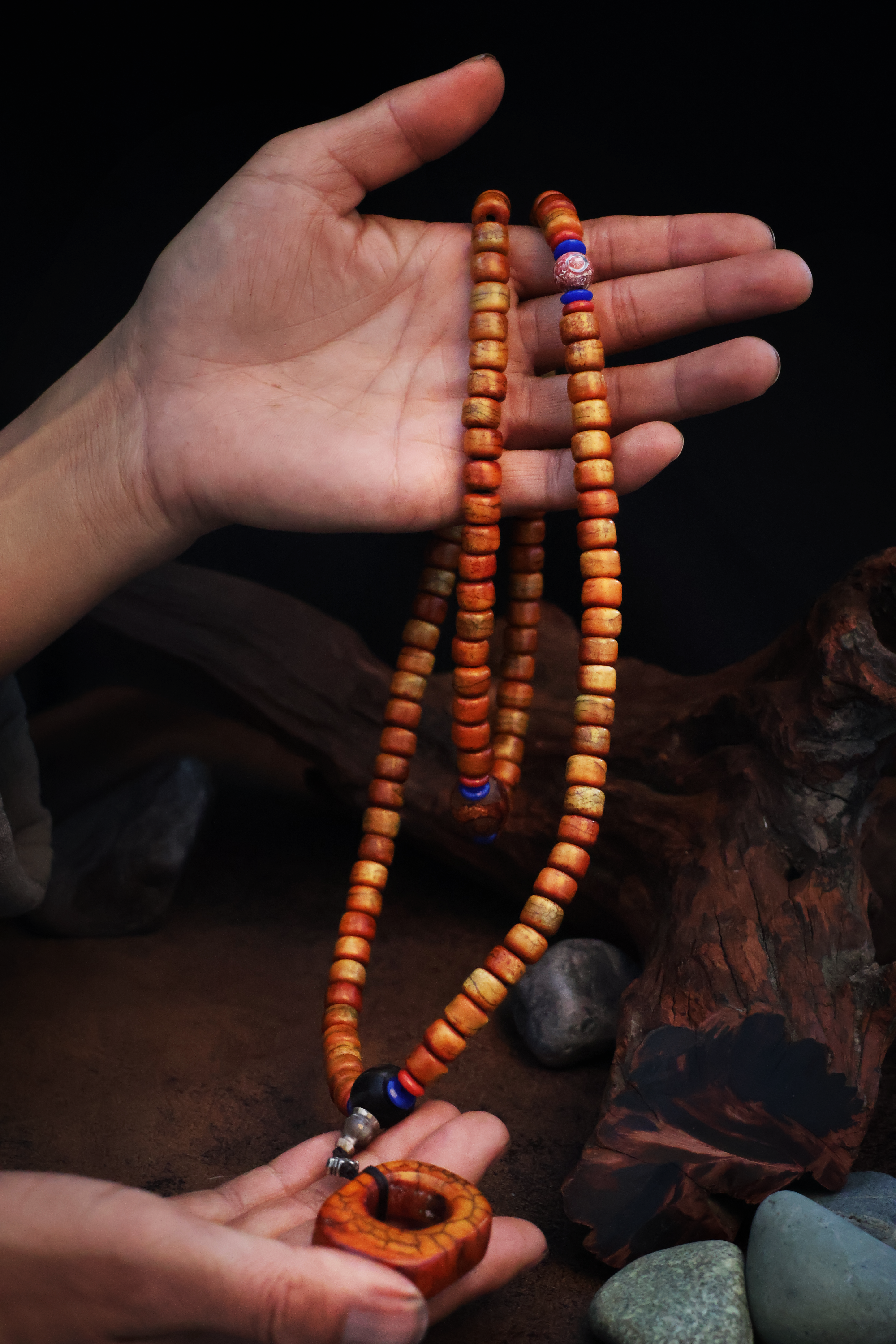 Tibetan Prosperity Yak Bone 108 Beads Necklace (Yak Bone Ring Pendant)