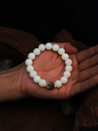 Lotus Serenity White Bodhi Meditation Bracelet