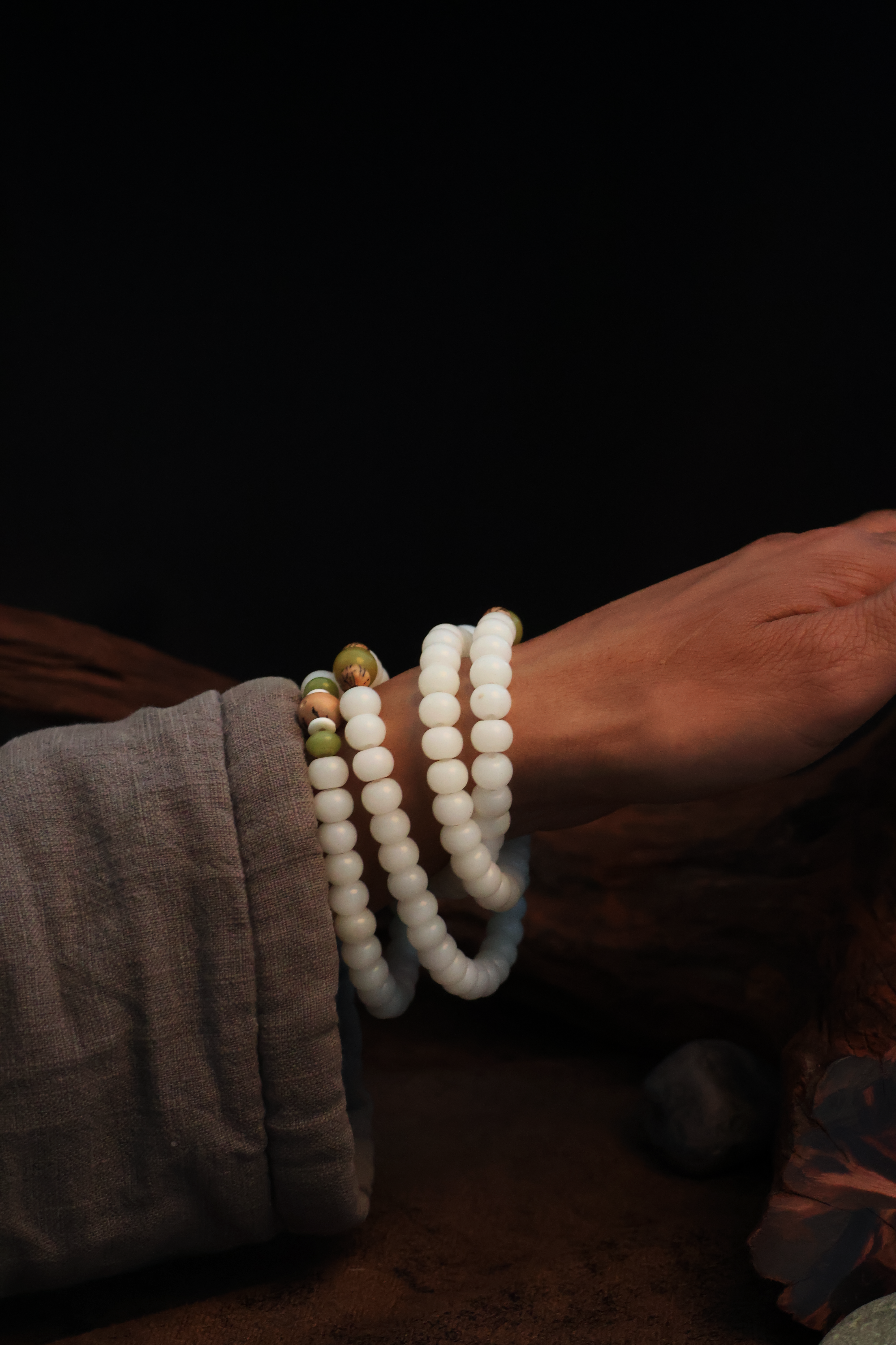White Bodhi Root Lotus 108 Pure Prayer Beads