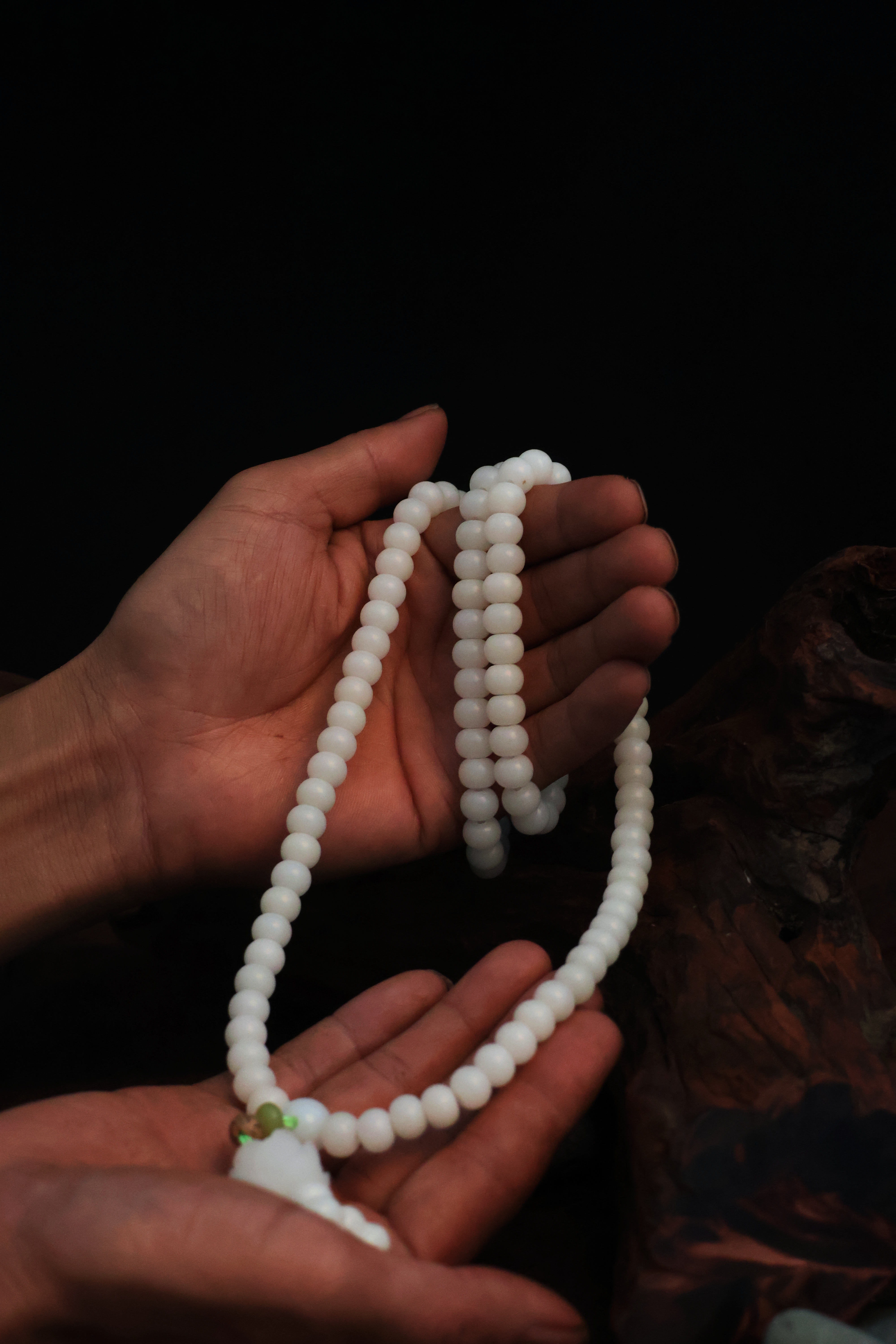 White Bodhi Root Lotus 108 Pure Prayer Beads